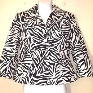 JG Hook Fitted Lined Animal/Zebra Print Blazer-Black and White. Size 8